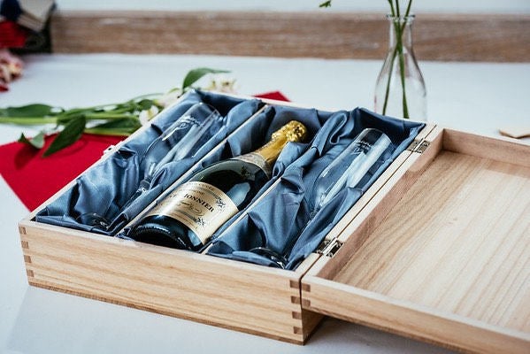 Engraved triple wine - alcohol gift box A Lovely Anniversary Gift