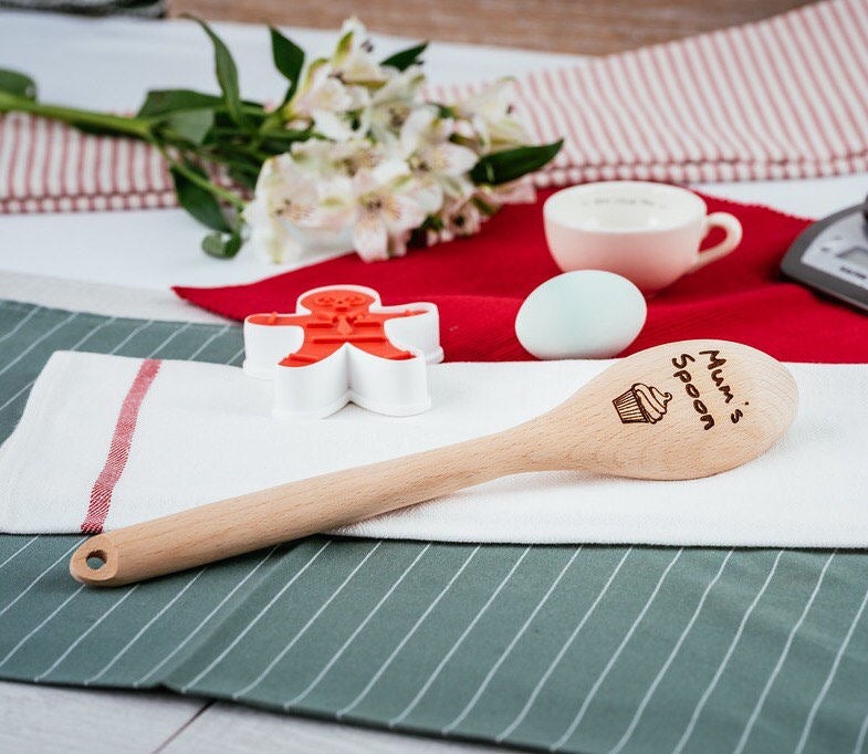 Personalised wooden spoon - Cupcake design