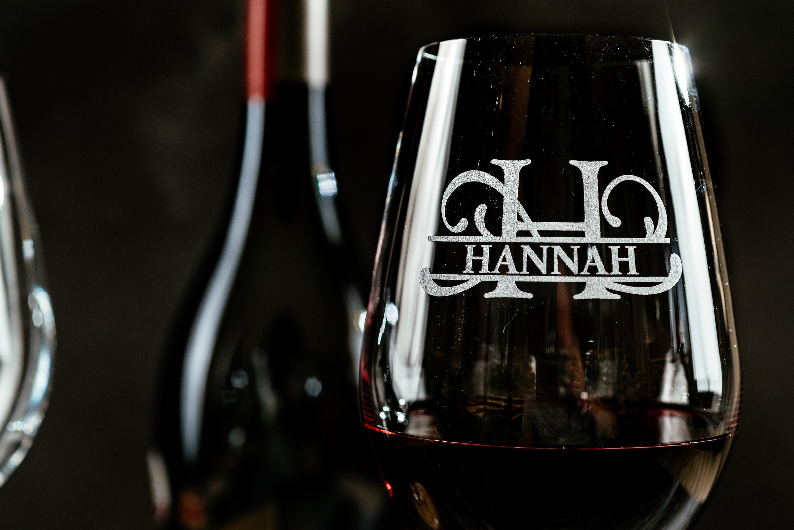 Personalised Name Etched Wine Glass  - Engraved Wine Glass - Split Monogram Personalised Glass - Any occasion gift